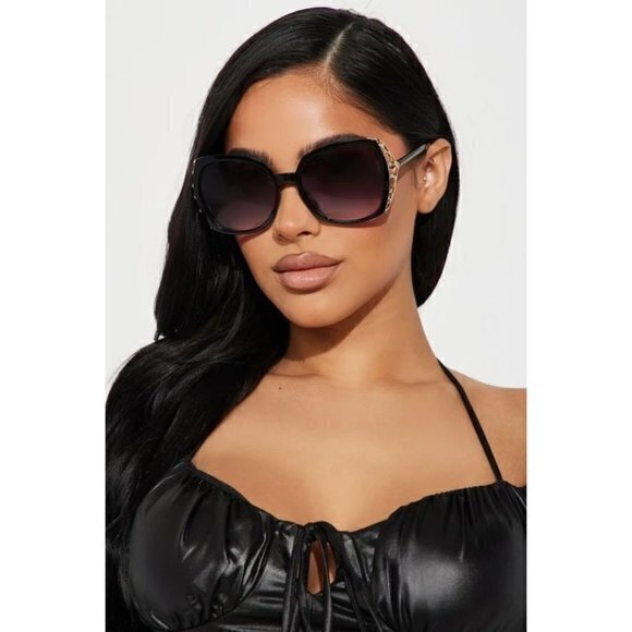 Cross My Way Round‎ Frame Sunglasses Black main image 8